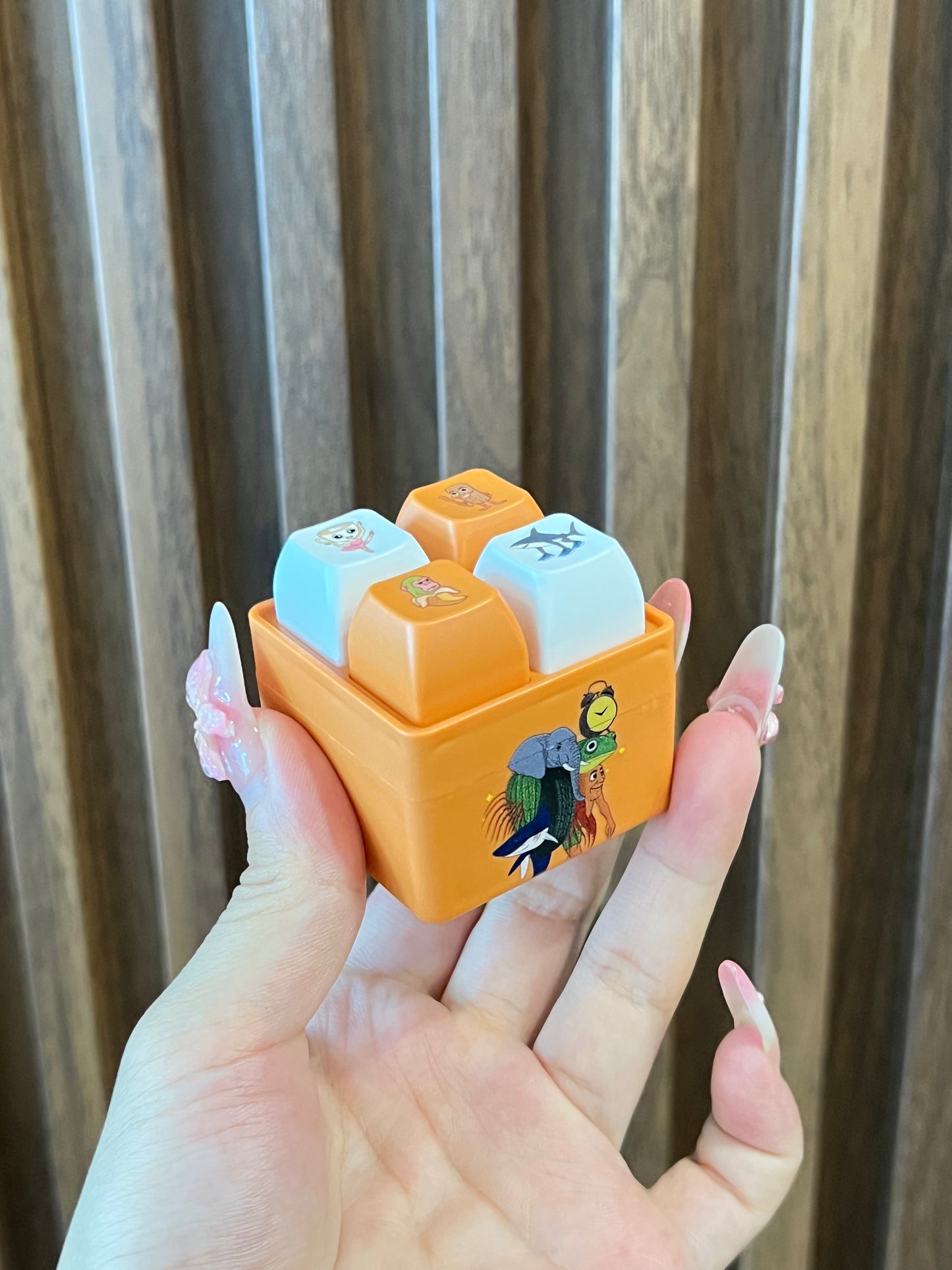 Tung Tung Sahur Fidget Keychain - Italian Voice Fidget Toy with LED-Light Portable & Compact Design for Adults Kids Stress Relief Gift